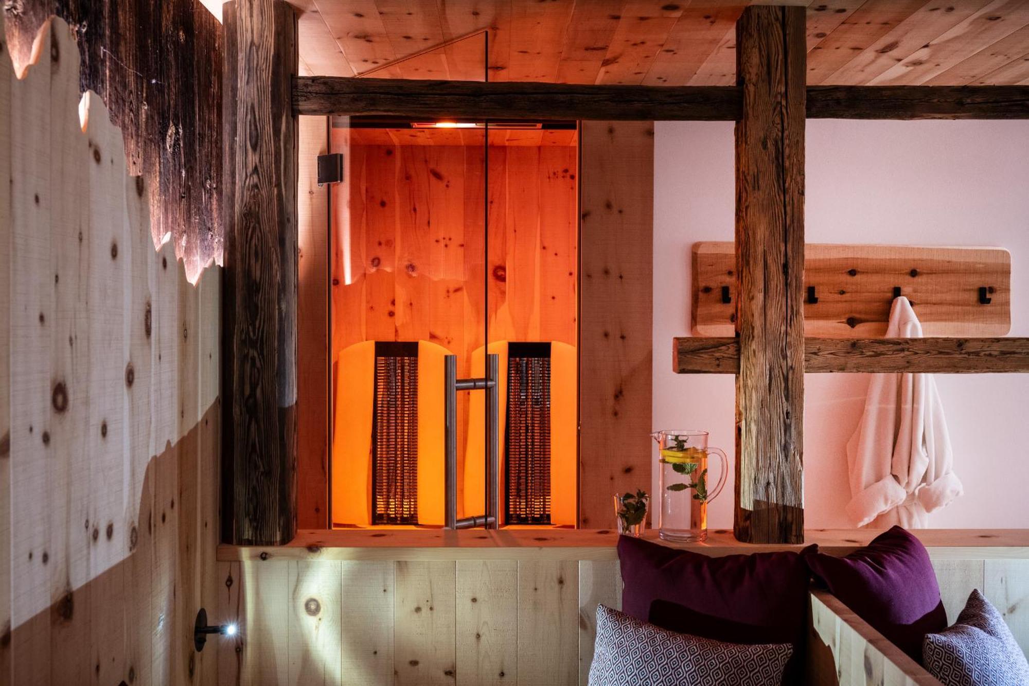 Unterkantiolerhof Funes  Kültér fotó